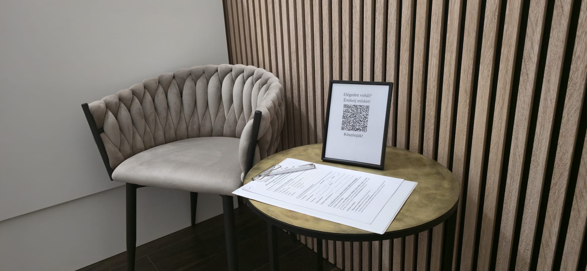 Novare Esztétika szalon váró — elegáns, prémium környezet